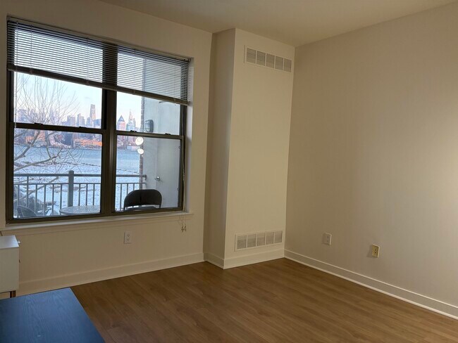 Building Photo - 24 Ave at Port Imperial