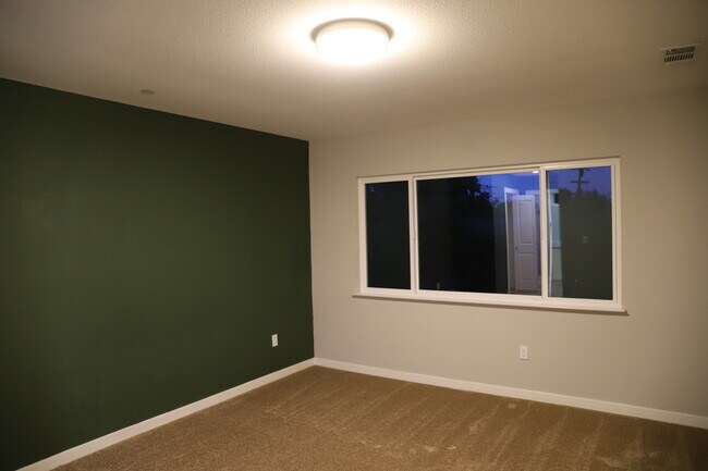 Building Photo - 3225 Clayton Rd