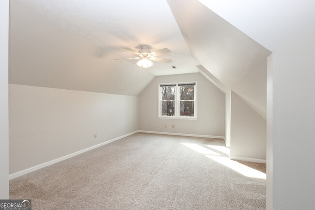 Building Photo - 801 Agate Edge