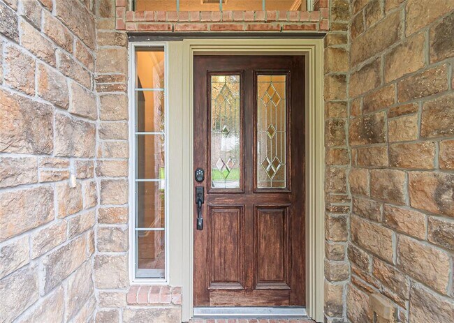 Building Photo - 17911 Serene Shore Dr
