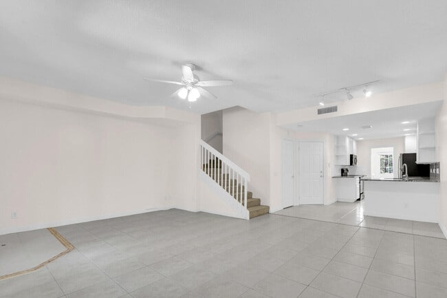 Primary Photo - 3183 E Community Dr