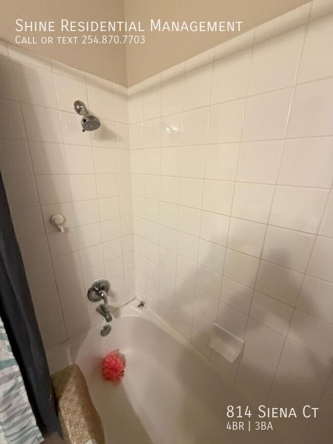 Building Photo - 814 Siena Ct