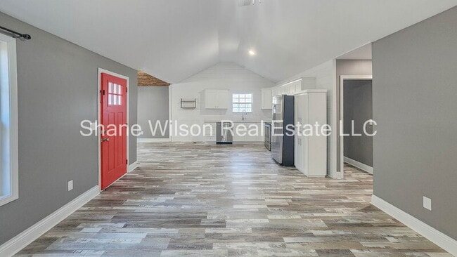 Building Photo - 1412 Stevenson Dr