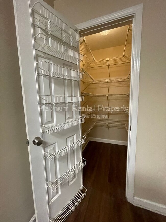 Building Photo - 3665 Orchard St