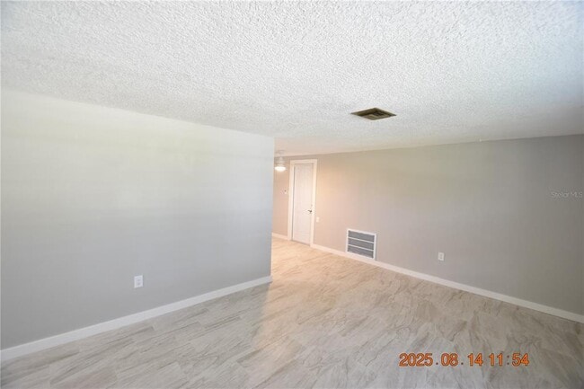 Building Photo - 8522 Longboat Ln