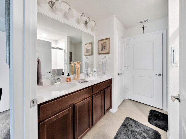 Building Photo - 1264 Revolution Dr