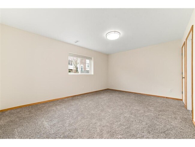 Building Photo - 15726 Frisian Ln