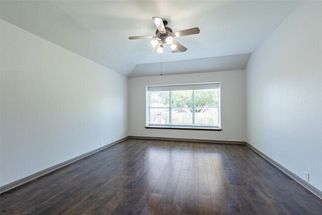 Building Photo - 605 Arrowood Pl