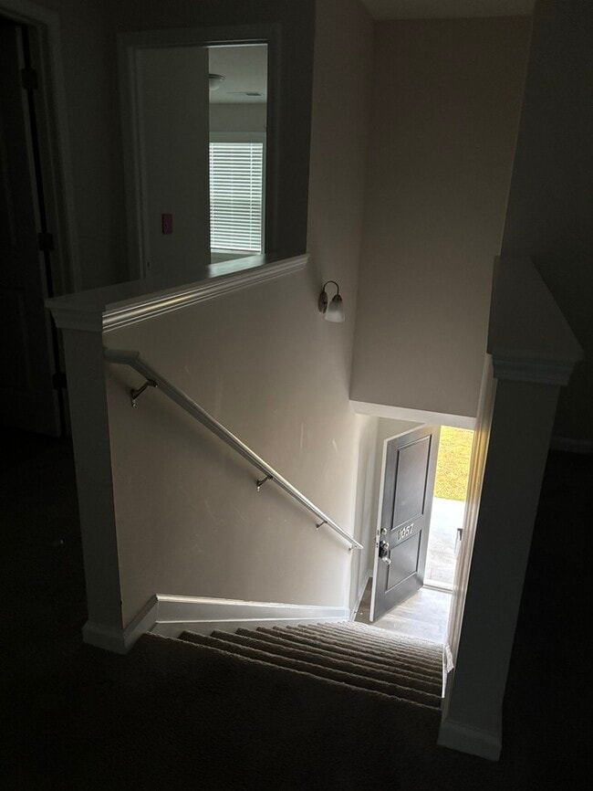 Building Photo - 1057 Field Strip Rd