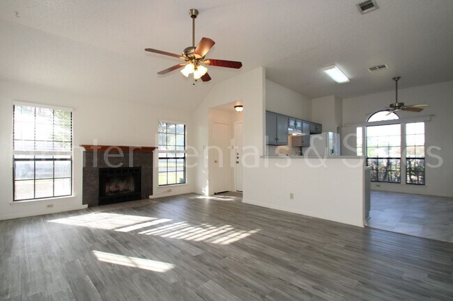 Building Photo - Spacious Corner Lot Killeen Home with Fruit-Bearing Backyard Trees