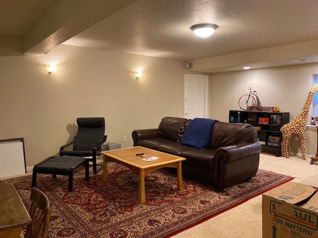 Building Photo - 5 Bedroom - Vista Montana