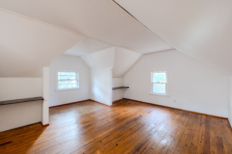 Building Photo - 997 Mohegan Trl