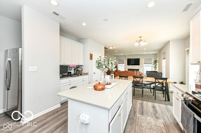 Building Photo - 4309 Maize Ln
