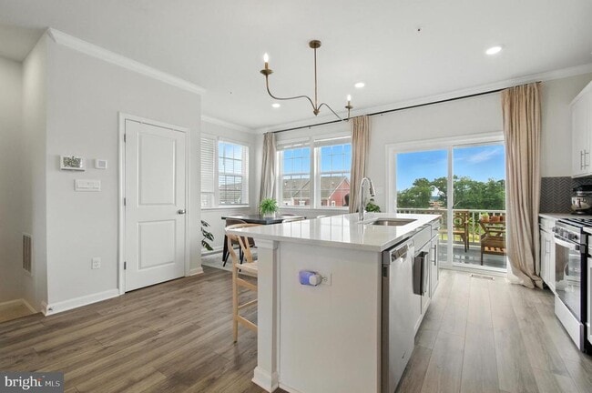 Building Photo - 5051 Silver Oak Dr