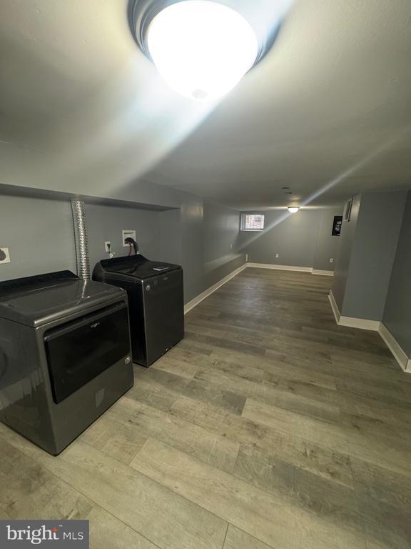 Building Photo - 3221 Lyndale Ave