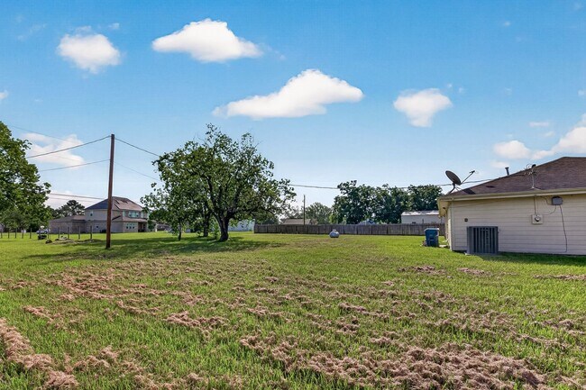 Building Photo - 13310 Boudreaux Estates Dr