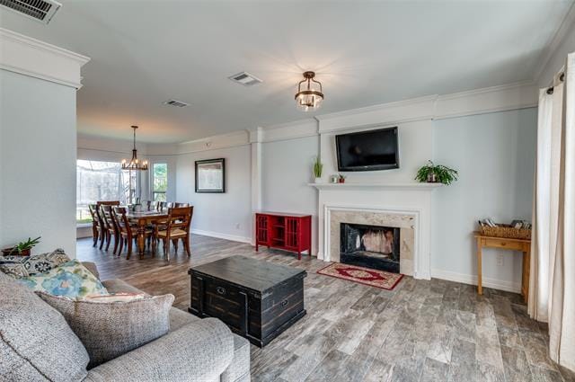 Building Photo - 3305 Oakdale Ct