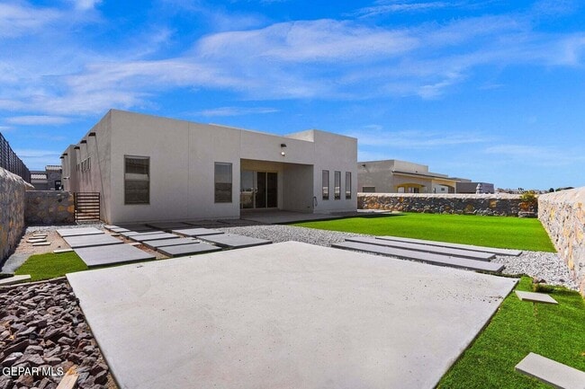 Building Photo - 717 Chatham Pl