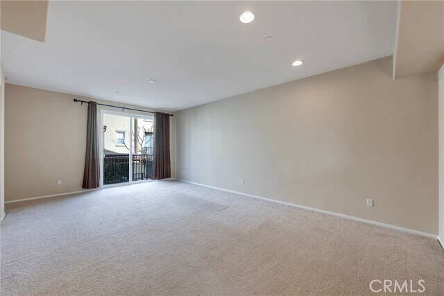 Building Photo - 17871 Shady View Dr