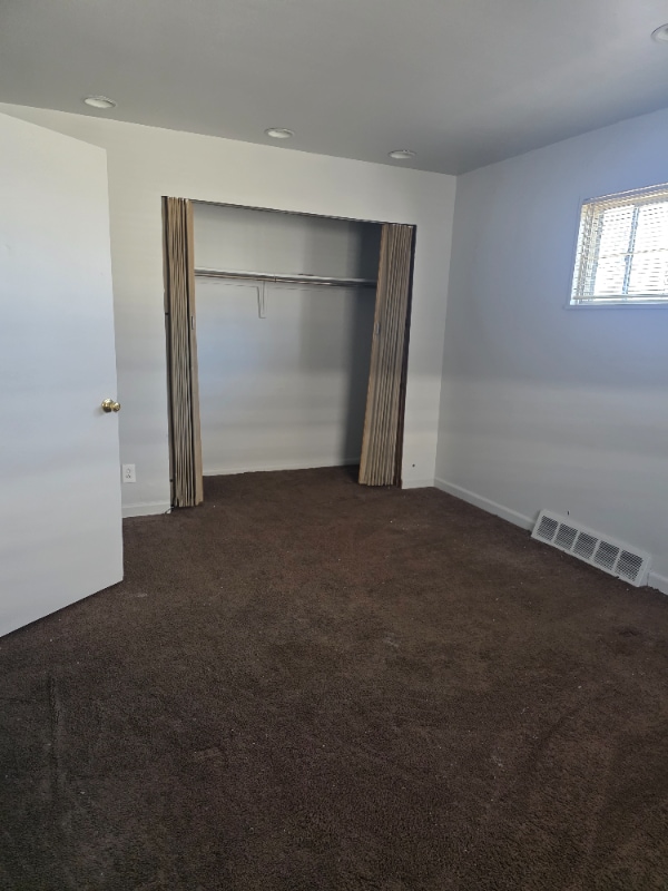 Building Photo - 16805 Lipton Ave