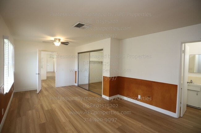 Building Photo - 919 W Wilshire Ave