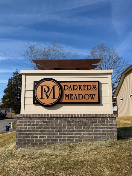 Building Photo - 2619 Parkers Mdw Ln