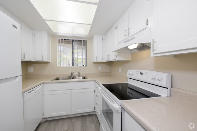 Interior Photo - Papago Park Apartments