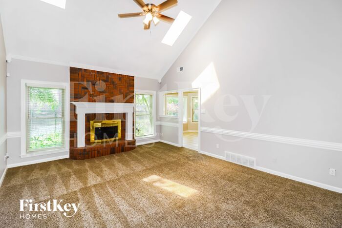Building Photo - 3707 Oak Forest Dr