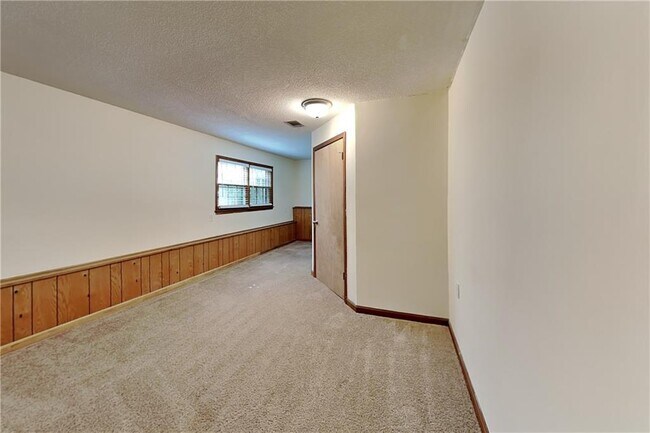 Building Photo - 1339 Wood Park Dr NW