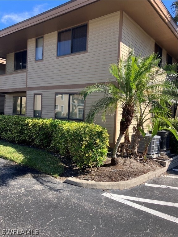 Building Photo - 64 4th St