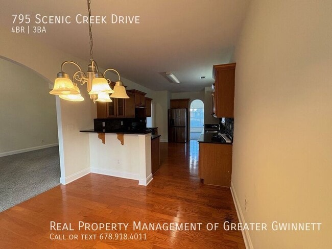 Building Photo - 795 Scenic Creek Dr SW