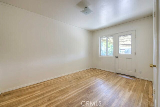 Building Photo - 2546 W Olive Ave