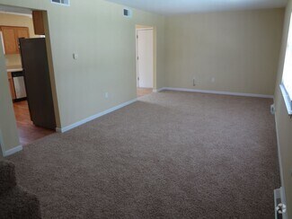 Building Photo - 505-507 Brewer Dr