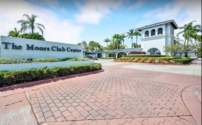 Building Photo - 17317 NW 63rd Ave