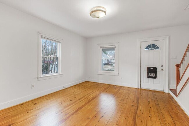 Building Photo - 918 Mercer St