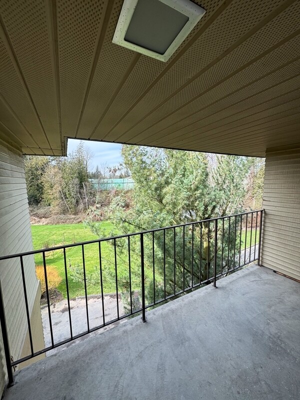 Building Photo - 403 La Villa Dr