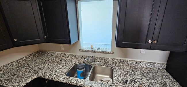 Building Photo - 1508 Opossum Cir