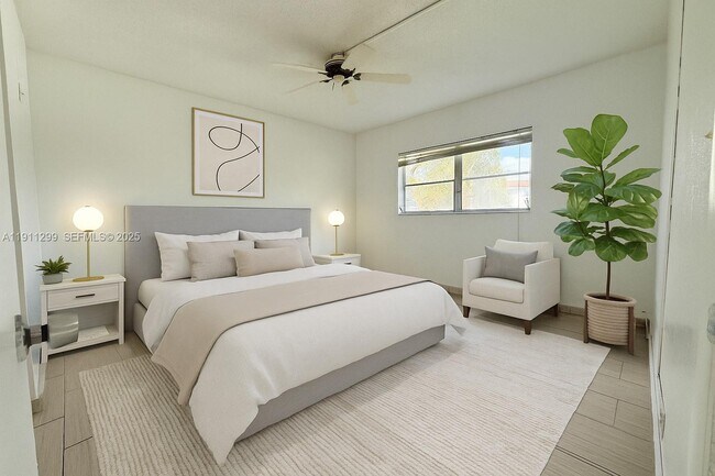 Building Photo - 4200 Crystal Lake Dr