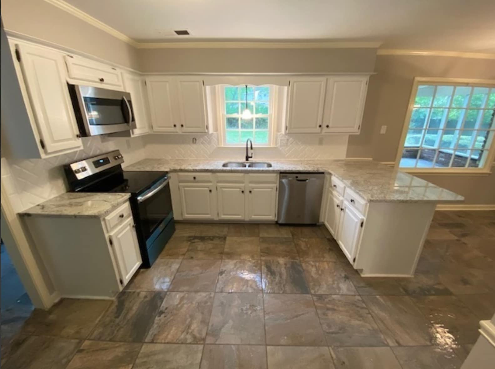 Kitchen - 8123 Anniston Cv