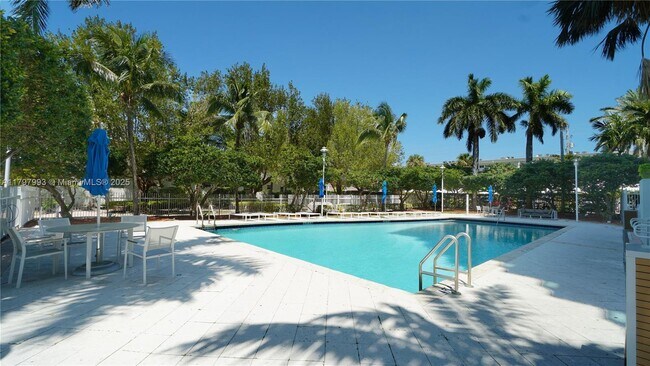 Building Photo - 7918 Harbor Island Dr