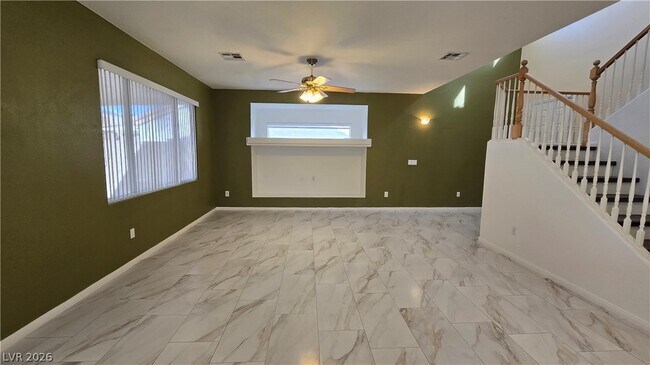 Building Photo - 3902 W El Campo Grande Ave
