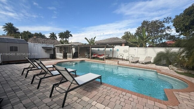 Building Photo - 10417 NW 129th St