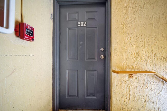 Building Photo - 8240 SW 149th Ct