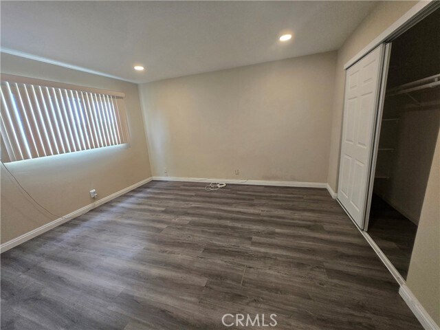 Building Photo - 335 Abogado Ave