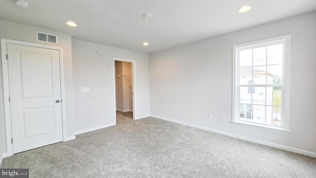 Building Photo - 3089 Herr St