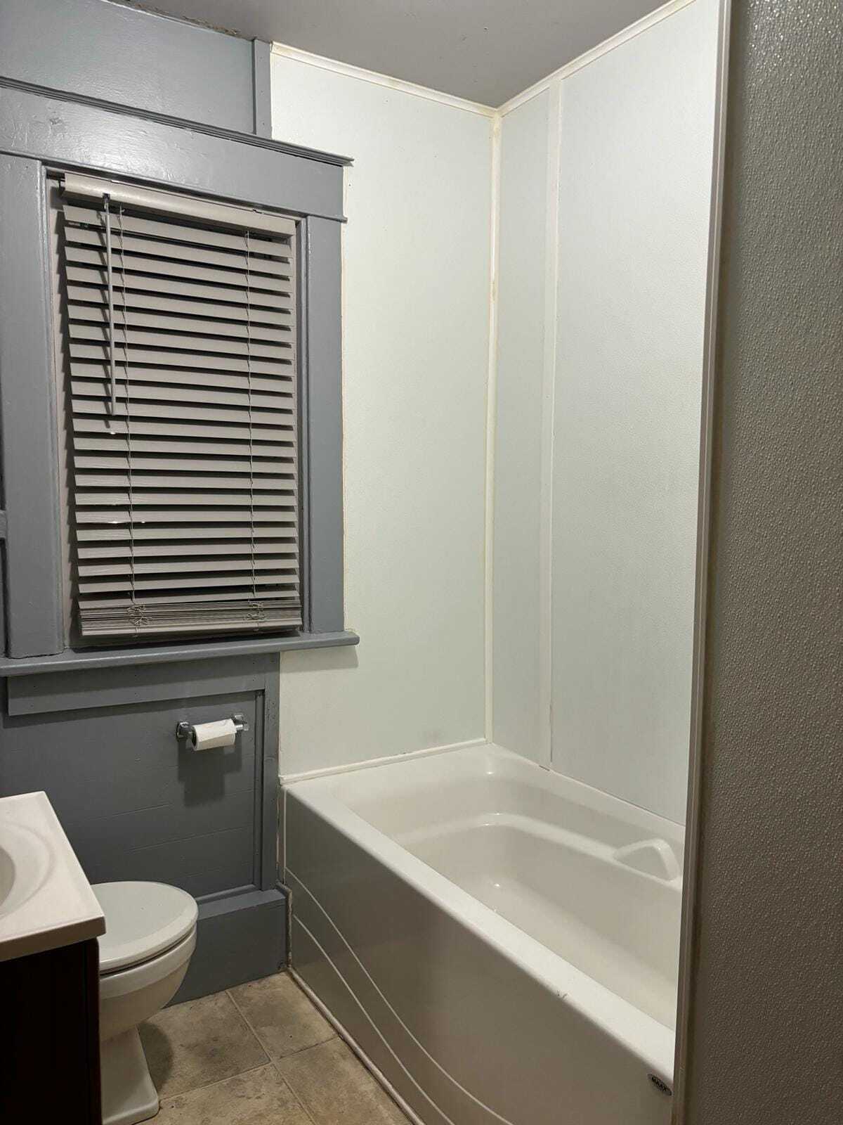 Building Photo - 2743 Niagara St