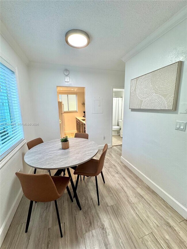 Building Photo - 740 11th St