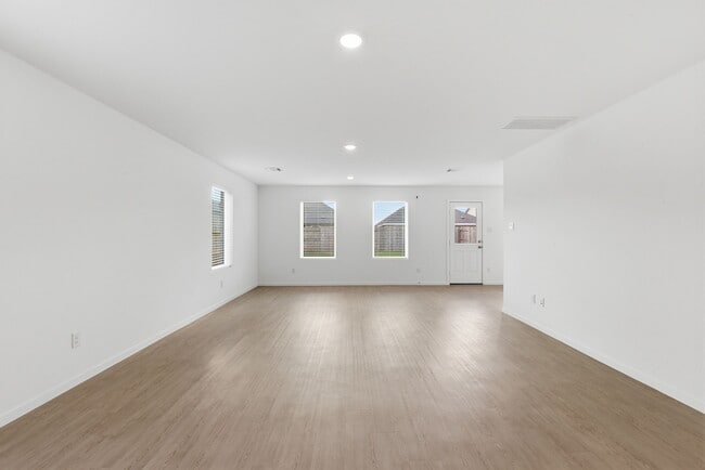 Building Photo - 6323 Geyser Starish Dr