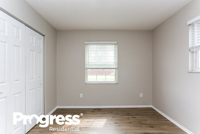 Building Photo - 4770 Sullivant Ave