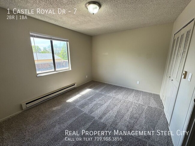 Building Photo - 1 Castle Royal Dr
